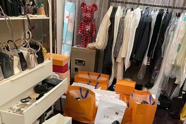 淮安市洪泽回收一线品牌衣服
